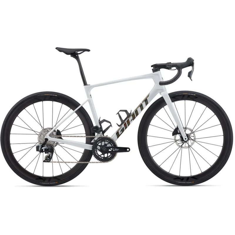 DEFY ADVANCED PRO 1 2026